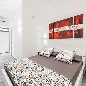  Apartment Dreams House Centre